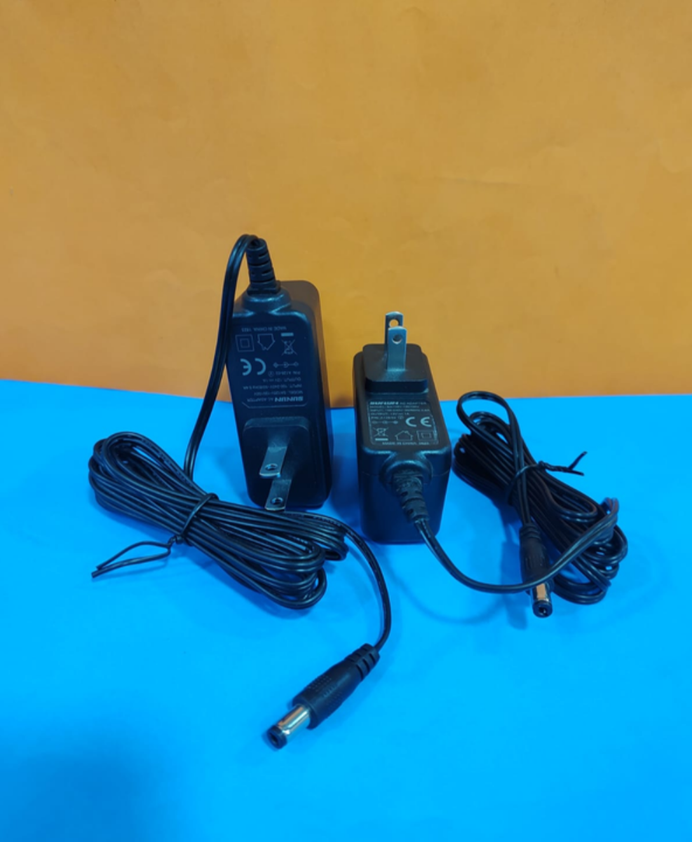 CARGADOR 12V 1.5A/2A